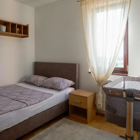 Daire Apartman Lukavica